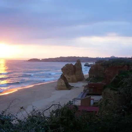 Charming Seaview Da Rocha Apartment Portimao